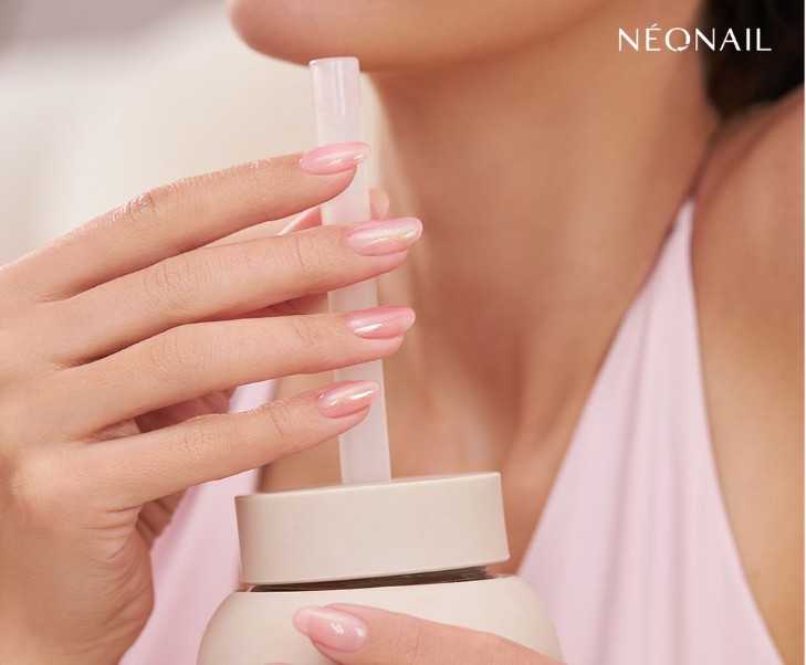 NEONAIL